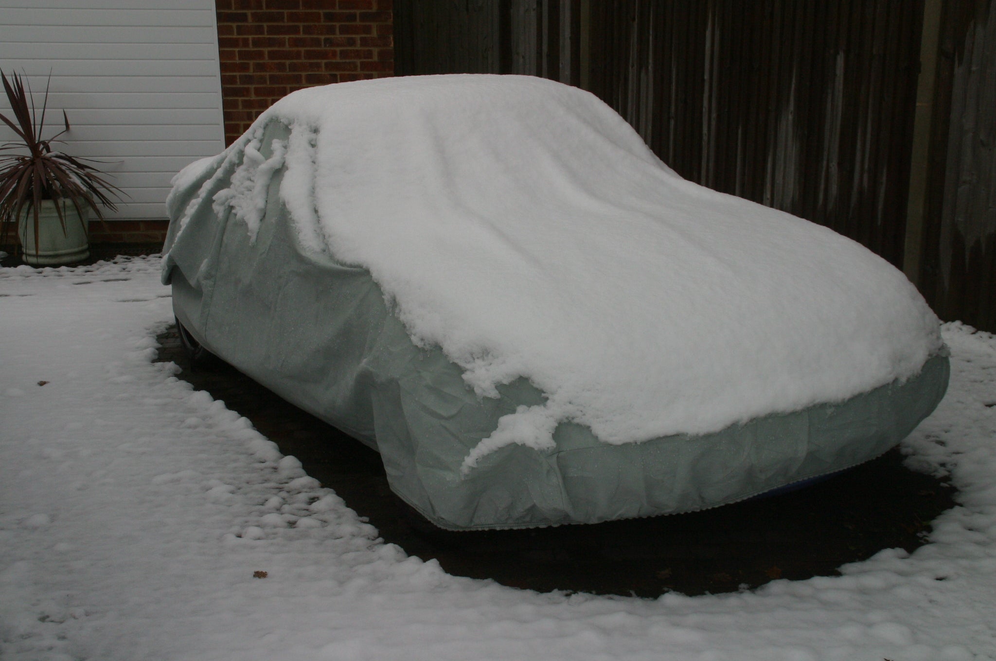 Breathable All Weather Outdoor Car Covers Moltex (TR Reg)