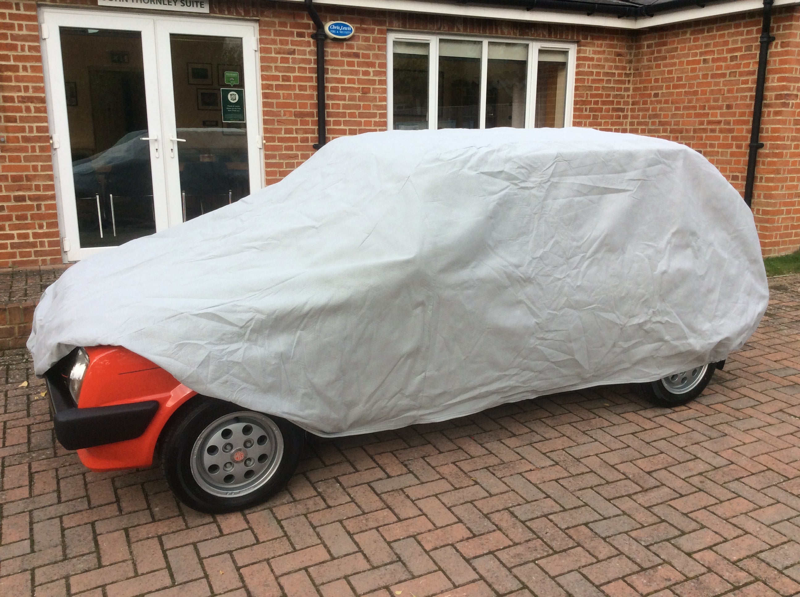 Breathable All Weather Outdoor Car Covers Moltex (Jag Enth)